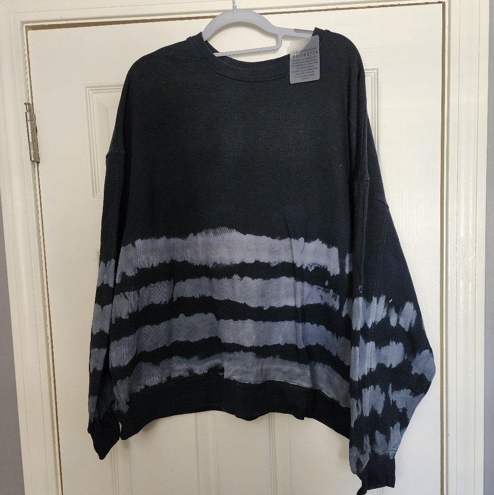 NWT oversized crew neck tie-dye sweatshirt, Medium